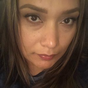 Meet your Posher, Eva